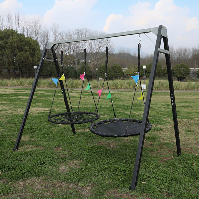 金属製の子ども用ブランコです ブランコ 屋外遊具 金属製 ぶらんこ 大型遊具 組立簡単 お庭適用 子供